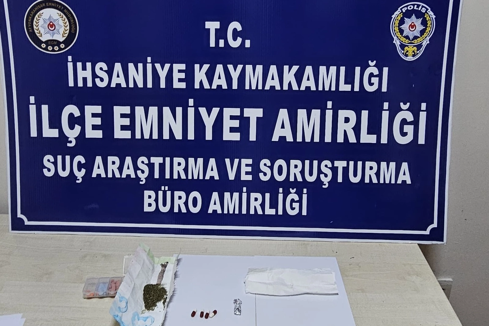 Afyonkarahisar’da çok sayıda madde ele geçirildi