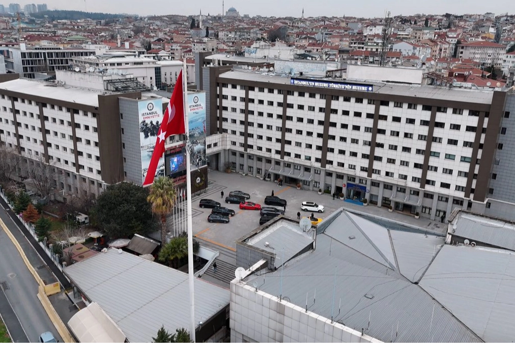 İstanbul’da 11 lüks araç ele geçirildi